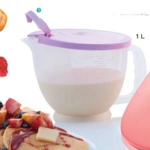 Tupperware Mix-N- Stor Pitcher 1 Liter  Clear & Purple Lid
